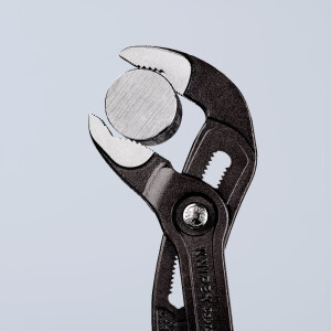 Knipex - Cobra® Wasserpumpenzange grau atramentiert, mit rutschhemmendem Kunststoff überzogen 300 mm (87 01 300)