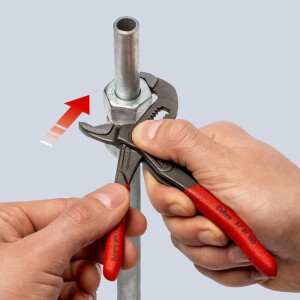 Knipex - Cobra® Wasserpumpenzange grau atramentiert, mit rutschhemmendem Kunststoff überzogen 150 mm (87 01 150)