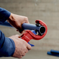 Knipex - DP50 Rohrabschneider mit Kunststoff überzogen 202 mm (90 23 01 BK)