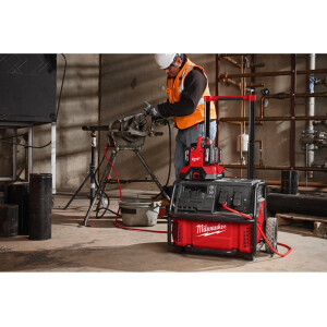 Milwaukee - Mobiler Generator 2,5 kWh (4933492133)
