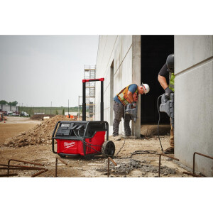 Milwaukee - Mobiler Generator 2,5 kWh (4933492133)