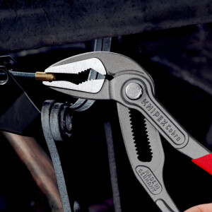 Knipex - Cobra® ES Wasserpumpenzange grau atramentiert, mit rutschhemmendem Kunststoff überzogen 180 mm (87 51 180)