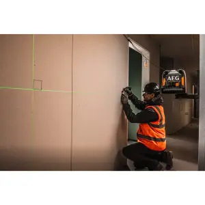 AEG - Alkaline- Kreuzlinienlaser (für 3xAA-Batterie) (CLG330-K) (4935472255)