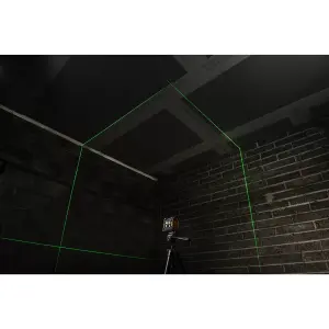 AEG - Alkaline- Kreuzlinienlaser (für 3xAA-Batterie) (CLG330-K) (4935472255)