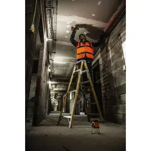 AEG - Alkaline- Kreuzlinienlaser (für 3xAA-Batterie) (CLG330-K) (4935472255)
