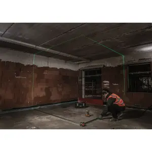 AEG - Alkaline- Kreuzlinienlaser (für 3xAA-Batterie) (CLG330-K) (4935472255)