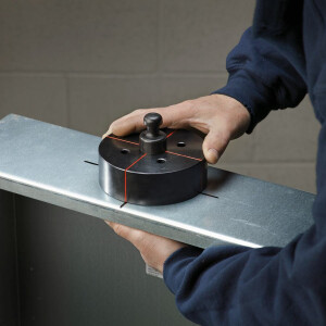 Milwaukee - M18HKP-201C   BLECHLOCHER   IN2 (4933451202)
