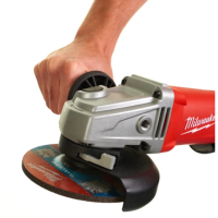 Milwaukee - AG13-125XSPD WINKELSCHLEIFER IN2 (4933451577)