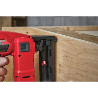 Milwaukee - FUEL Akku-Tacker (M18 FNCS18GS)