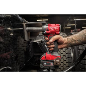 Milwaukee - FUEL Akku-Schlagschrauber 1/2" Vierkant mit Sicherungspin (M18 FIW2P12)
