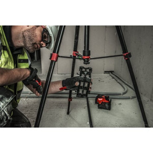 Milwaukee - 1.8 m Baustativ (4932478106)