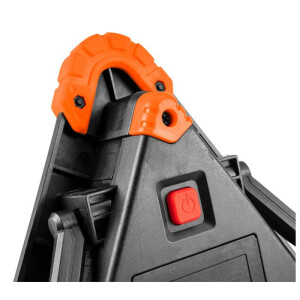 NEO TOOLS - Strahler Dreieck für Batterien