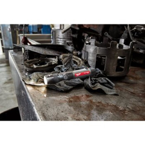 Milwaukee - L4TMLED-301 AKKU-ARBEITSLEUCHTE XXX (4933479769)