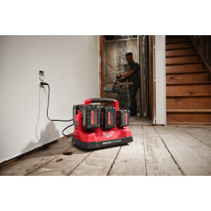Milwaukee - M18PC6 PACKOUT 6-fach Ladegerät IN2 (4932480162)